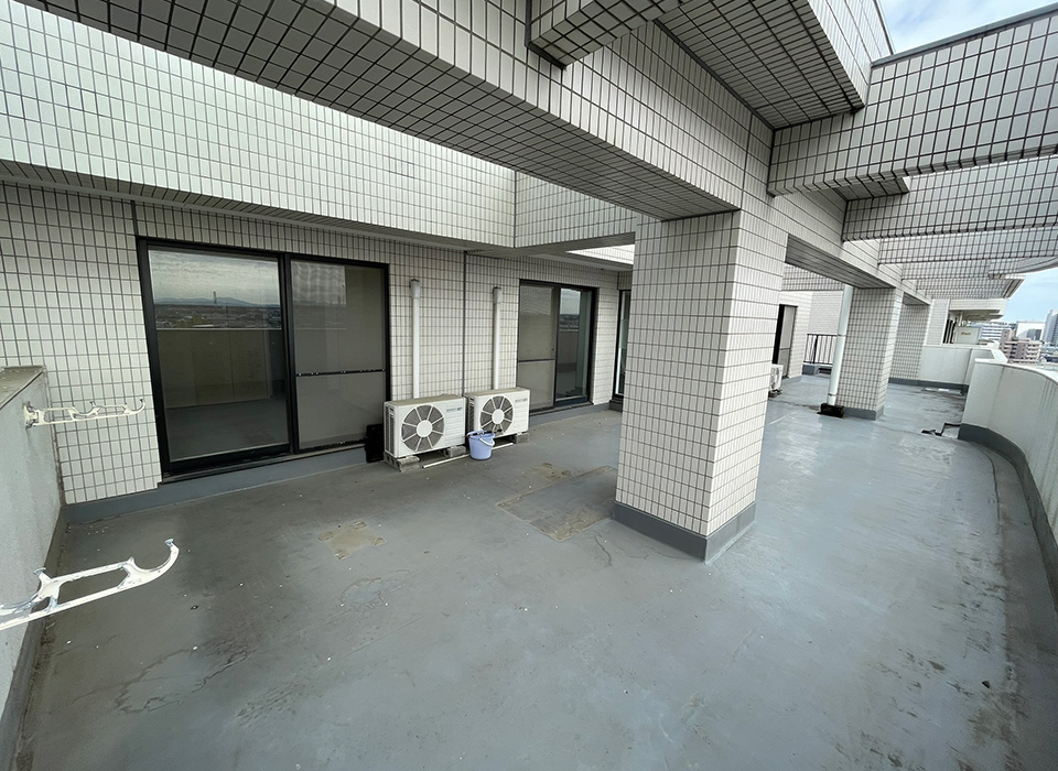 ルーフバルコニー